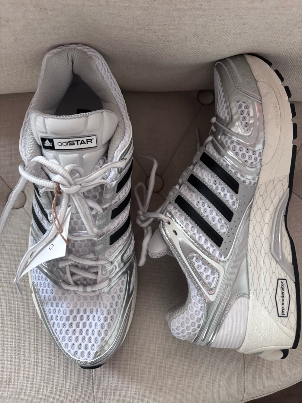 adidas adiSTAR Unisex Sneakers NWT & Never Worn Size 10 Woman